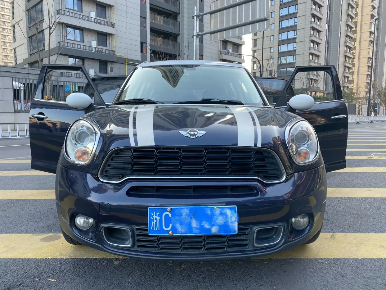 MINI COUNTRYMAN  из Китая