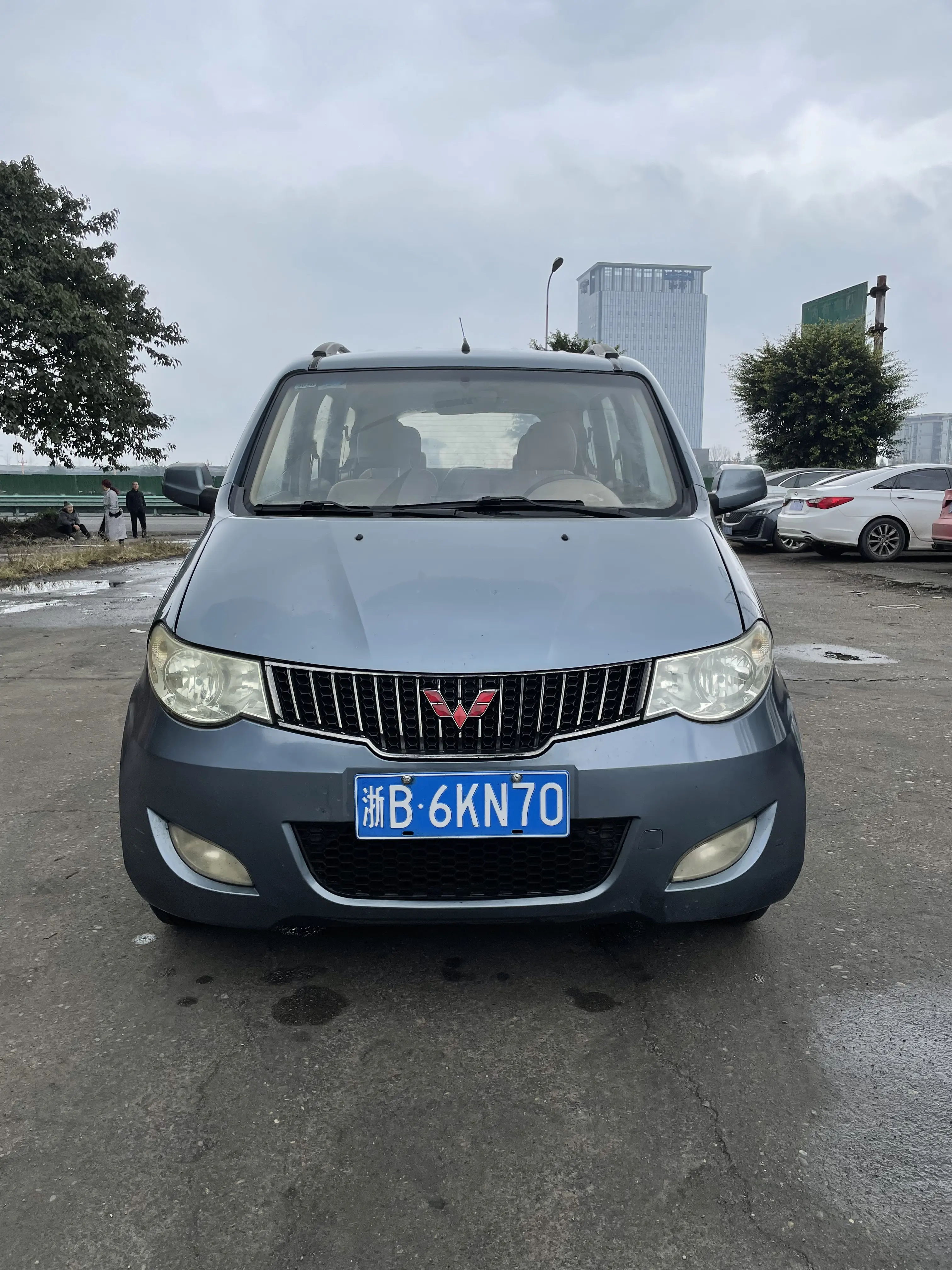 Wuling Hongguang  из Китая