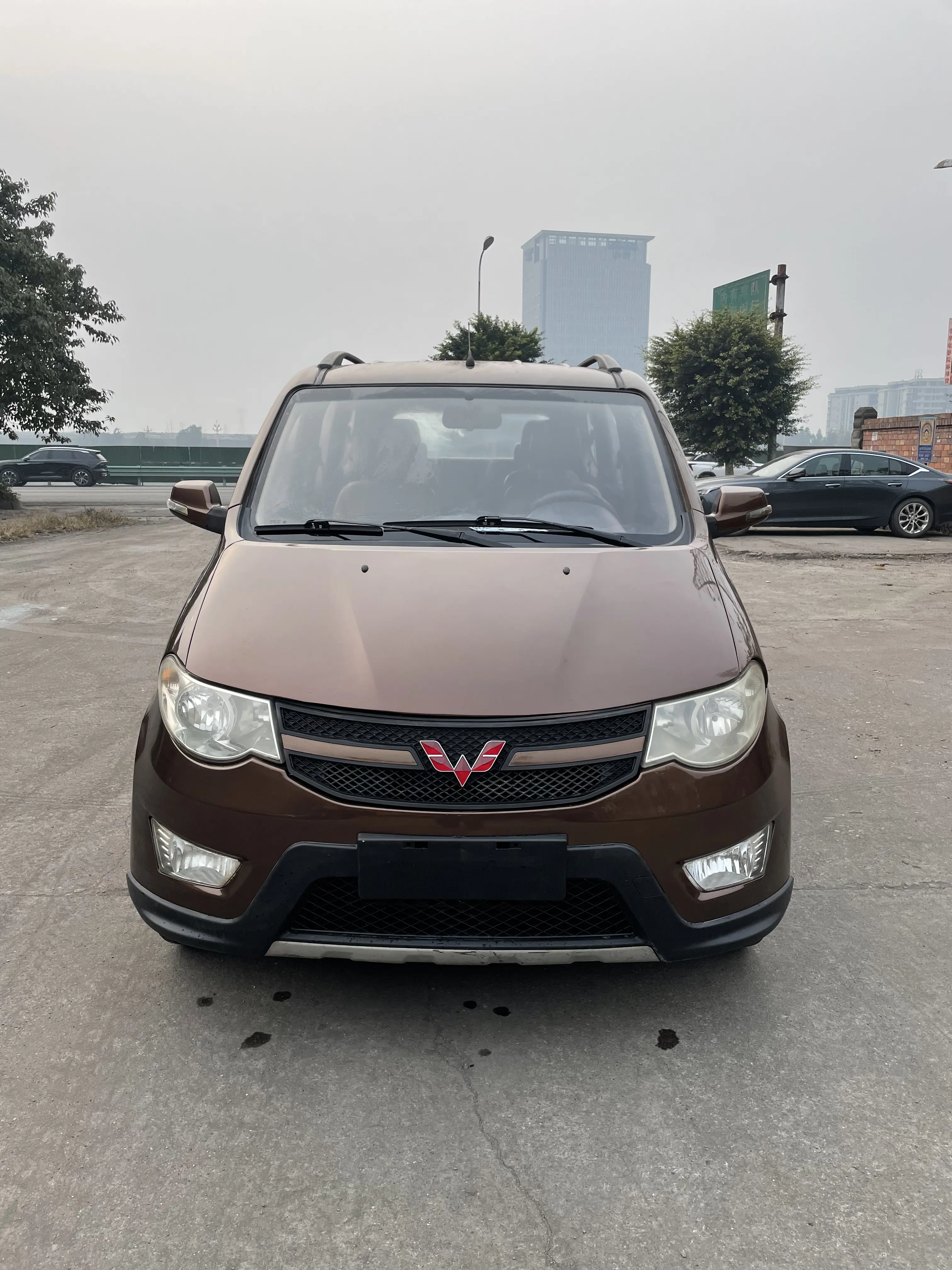 Wuling Hongguang  из Китая