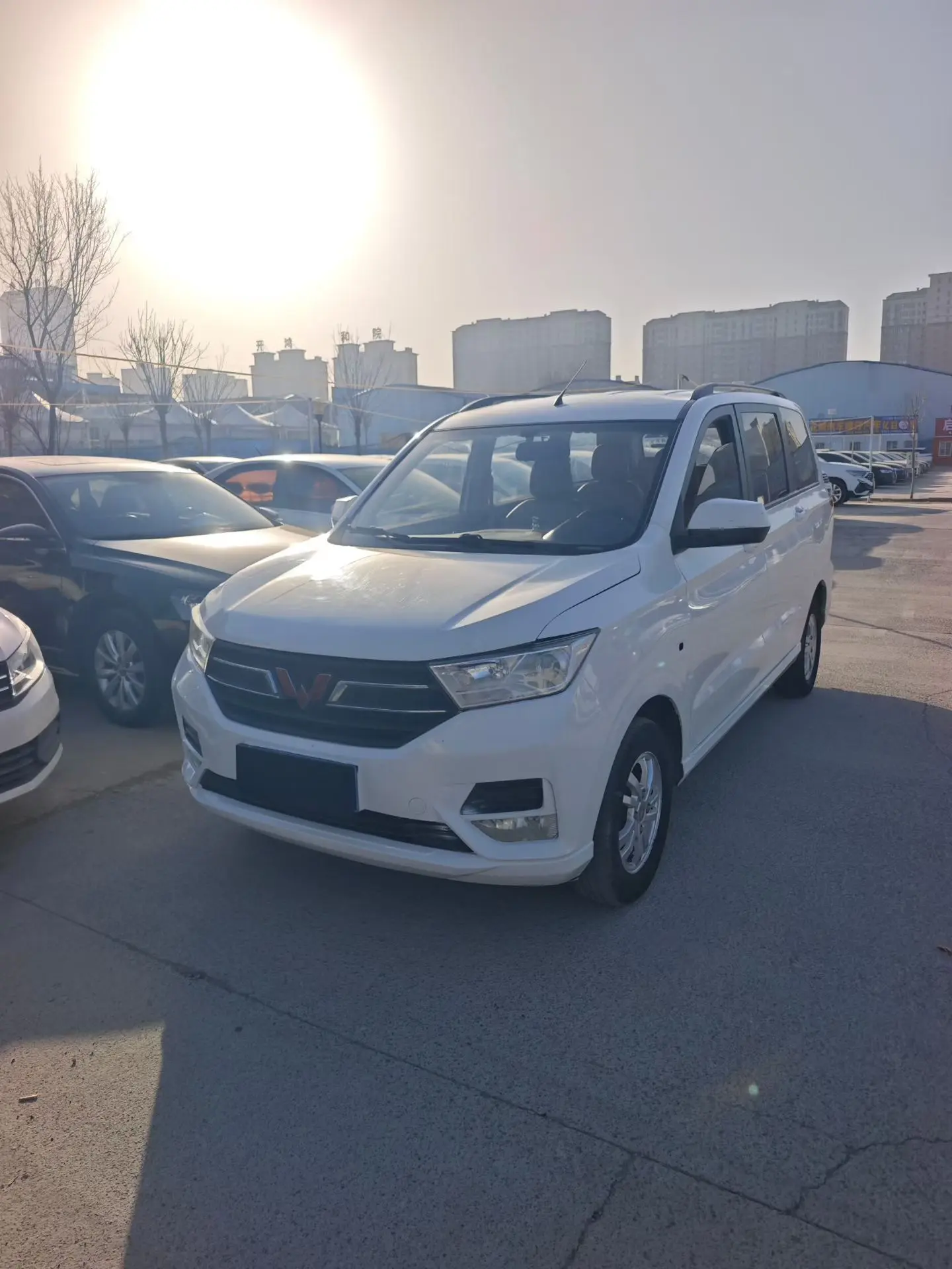 Wuling Hongguang  из Китая