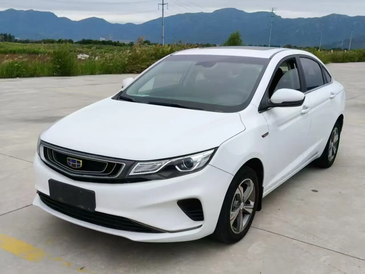 Geely Emgrand GL  из Китая