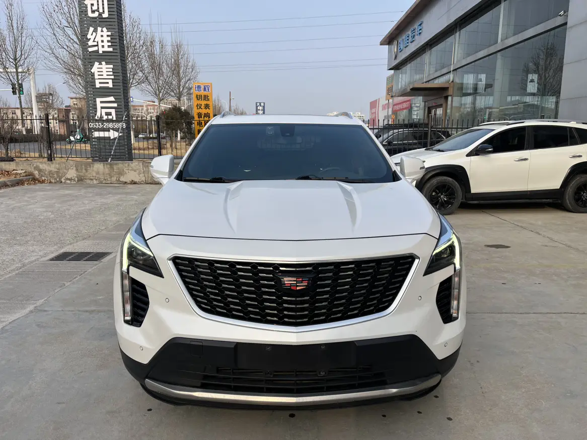 Cadillac XT4  из Китая