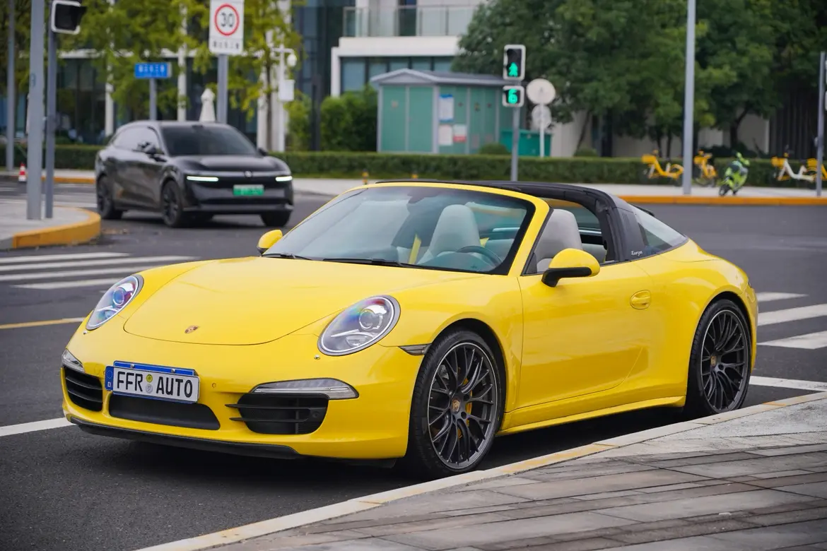 Porsche 911  из Китая