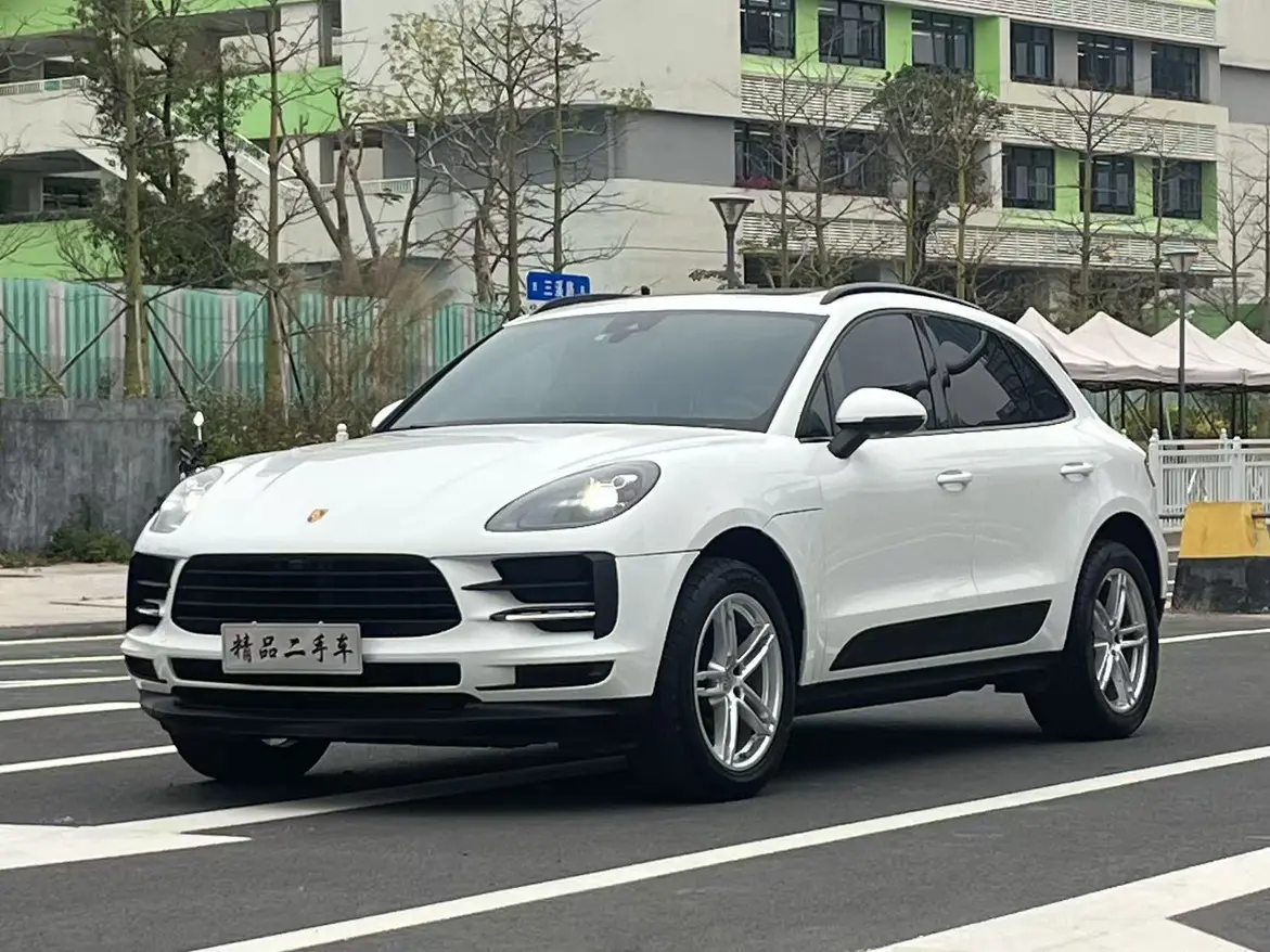 Porsche Macan  из Китая