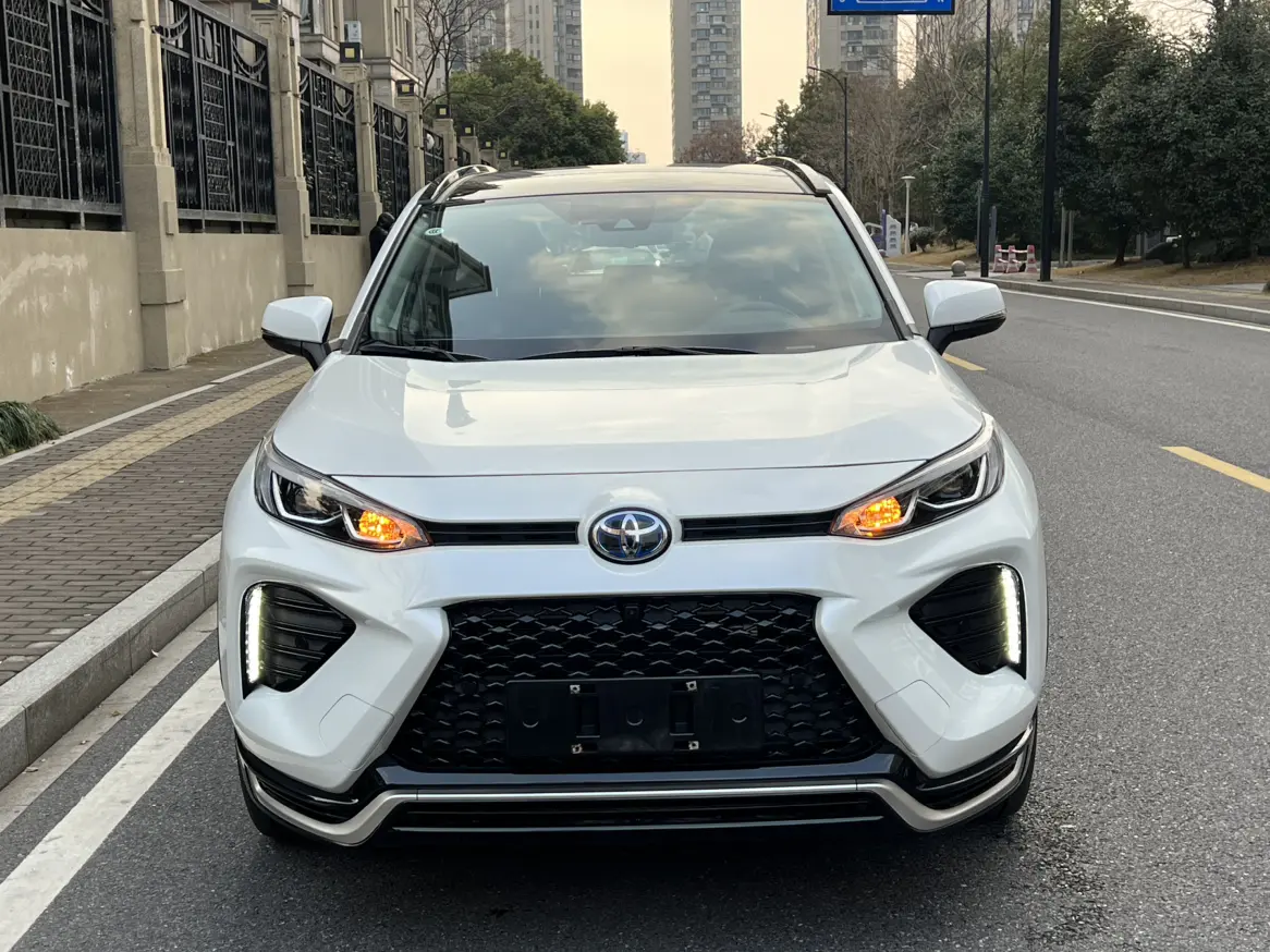 Toyota Wildlander PHEV  из Китая