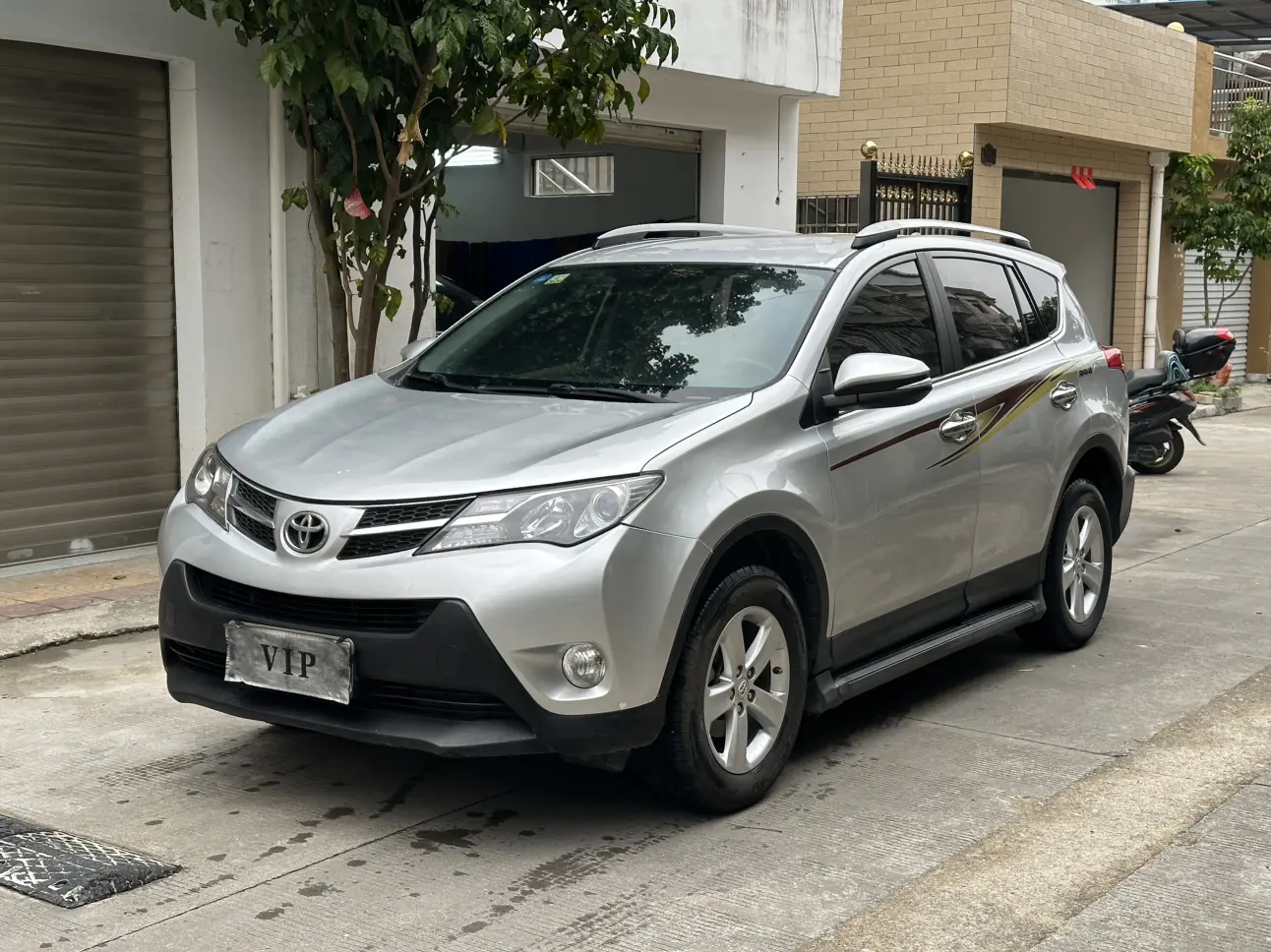 Toyota RAV4  из Китая