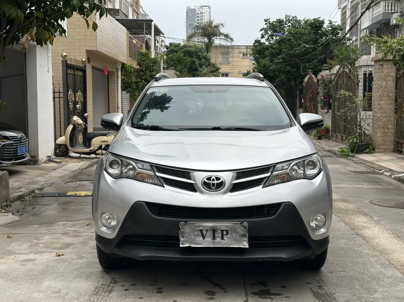 Toyota RAV4  из Китая