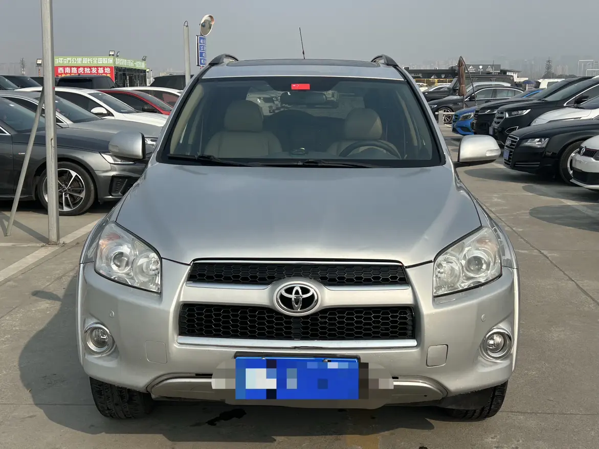 Toyota RAV4  из Китая