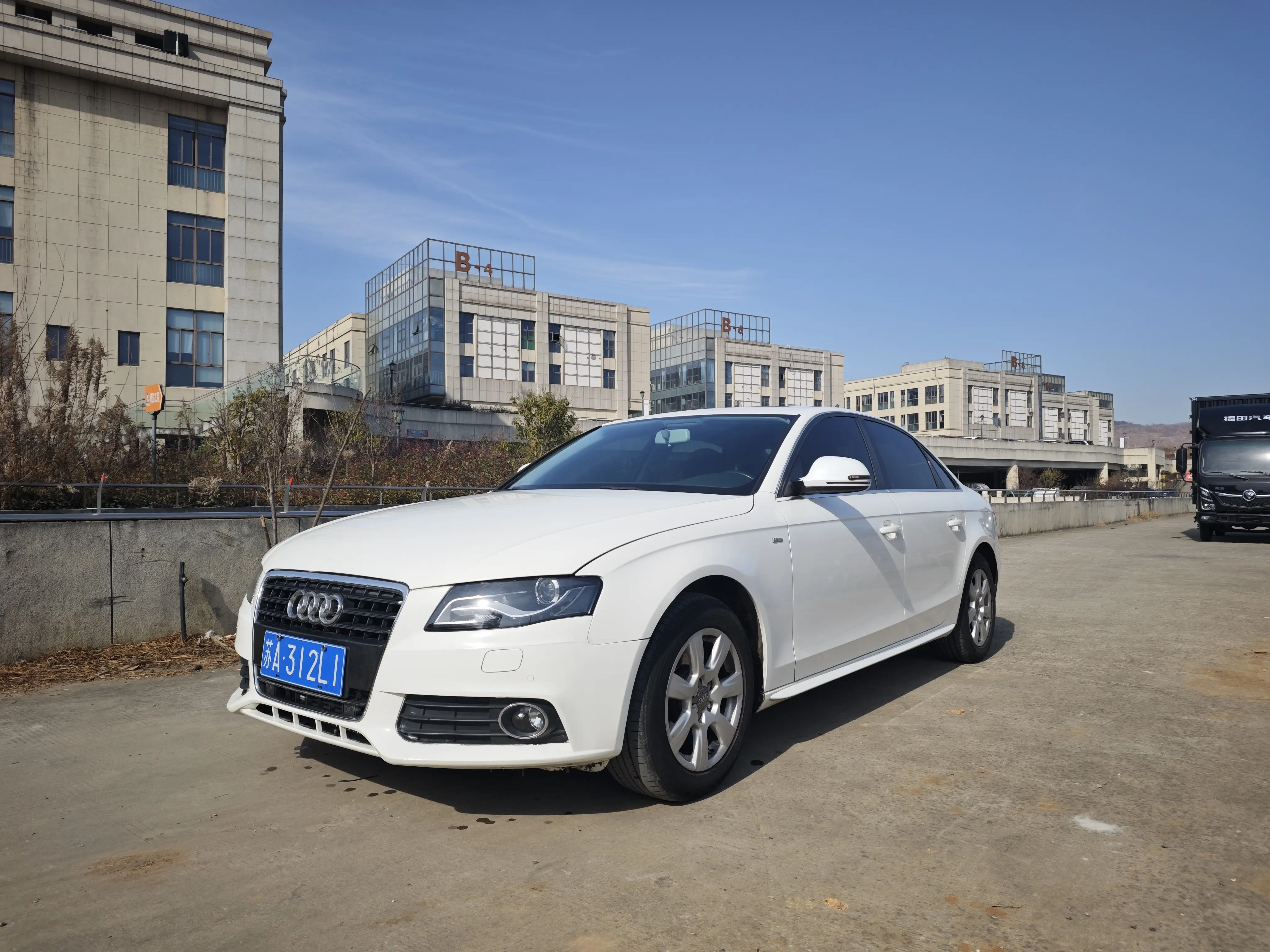 Audi A4L  из Китая