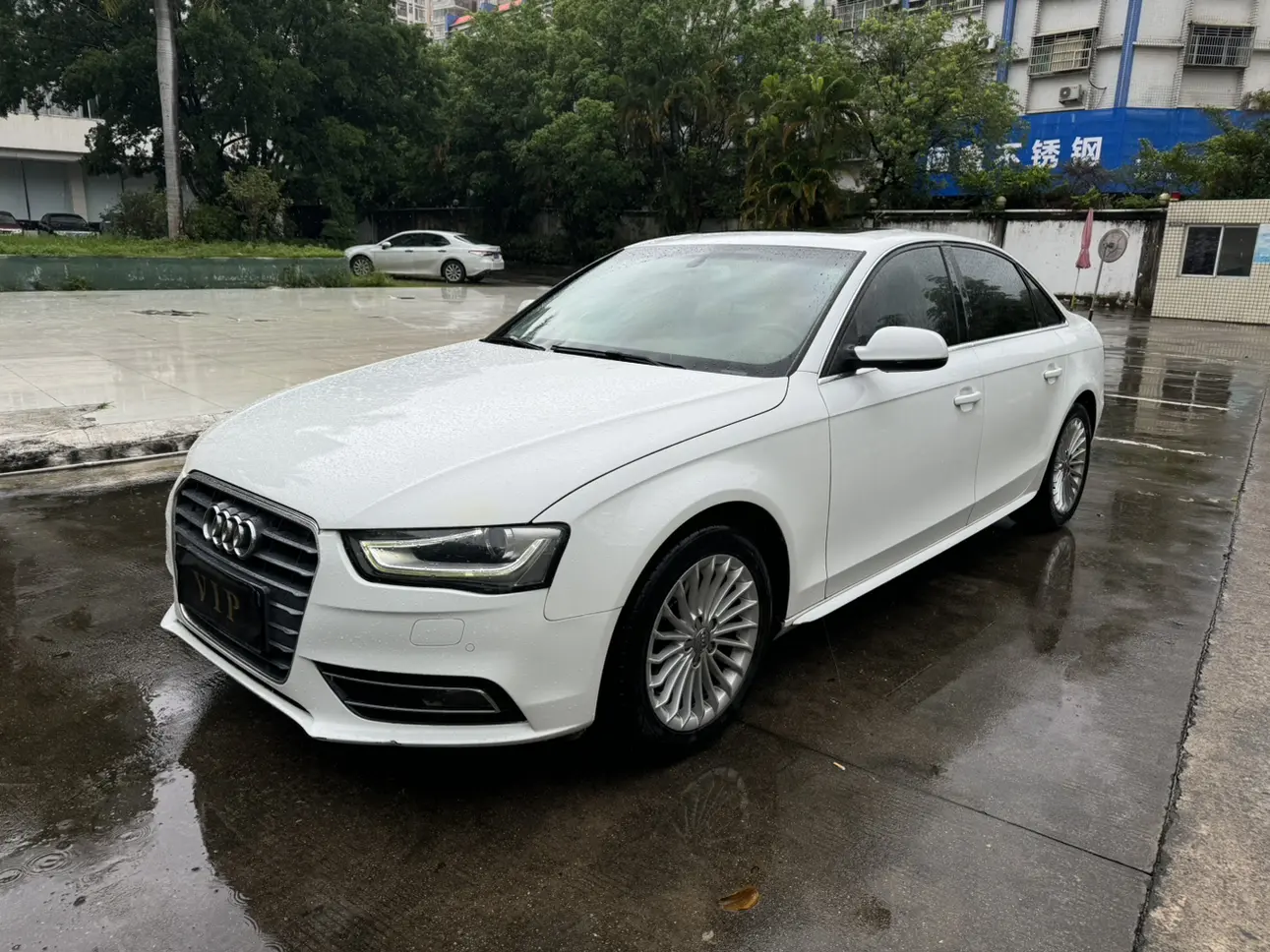Audi A4L  из Китая