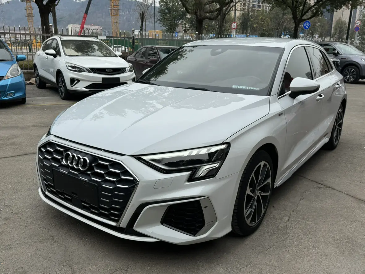 Audi A3  из Китая