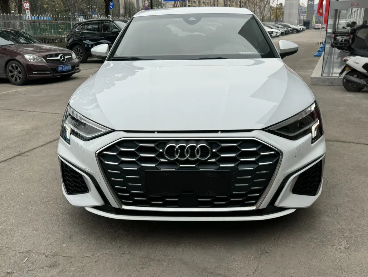 Audi A3  из Китая