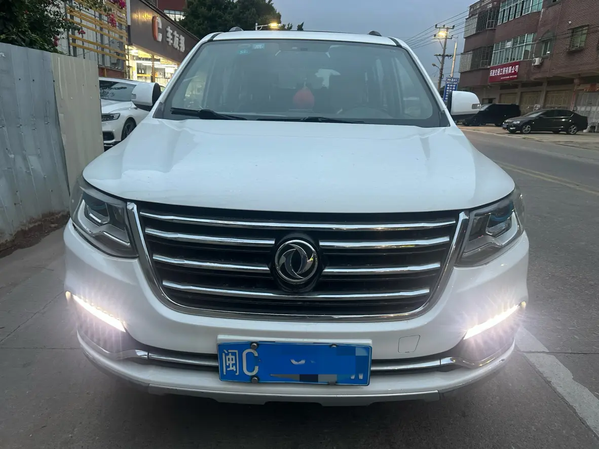 Forthing Fengxing SX6  из Китая