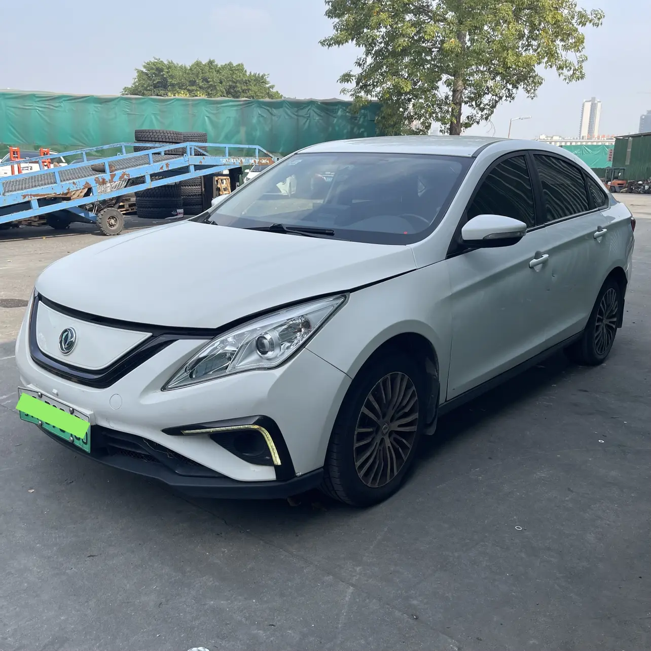 Forthing Fengxing S50 EV  из Китая