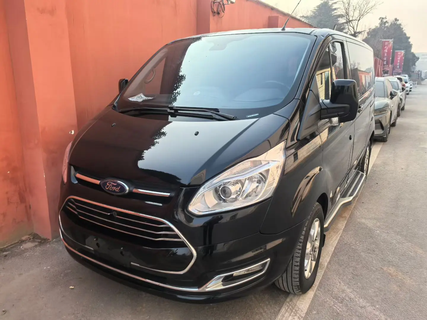 Ford Toureo  из Китая