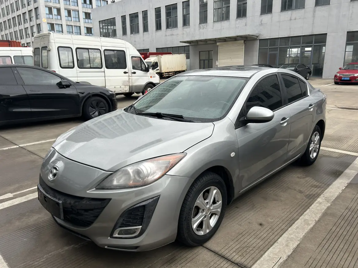 Mazda Axela (Mazda3)  из Китая