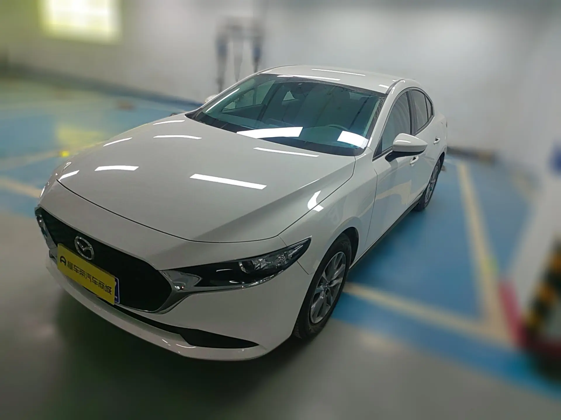 Mazda Axela (Mazda3)  из Китая