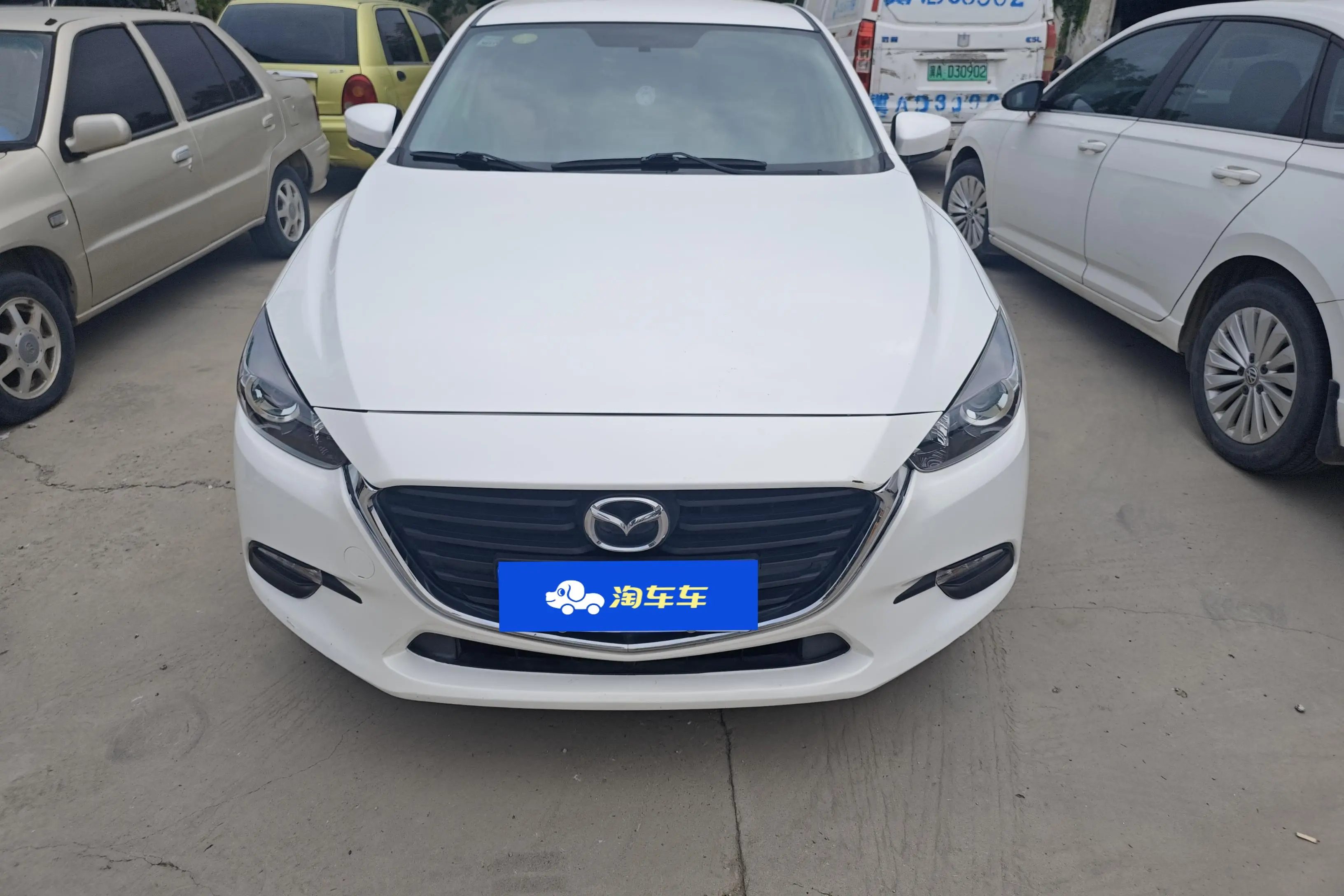 Mazda Axela (Mazda3)  из Китая
