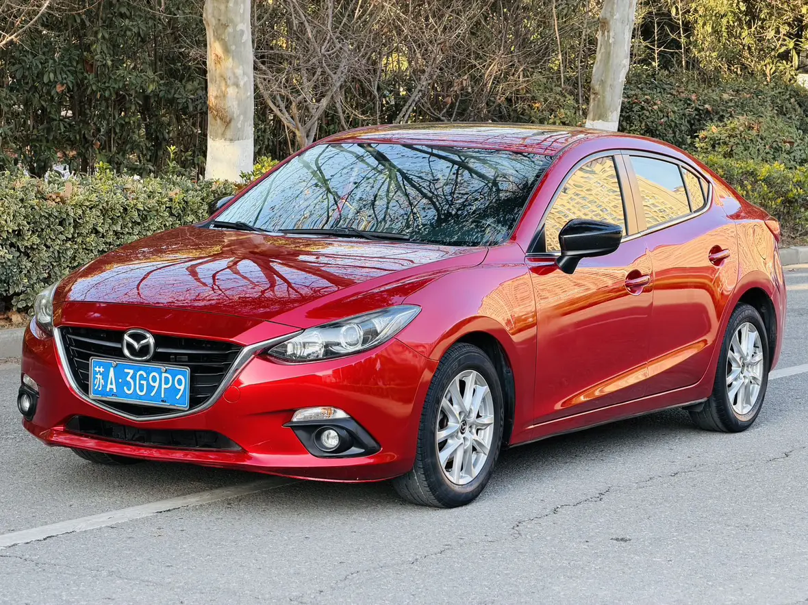 Mazda Axela (Mazda3)  из Китая
