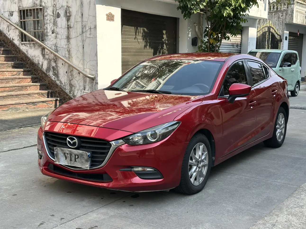 Mazda Axela (Mazda3)  из Китая
