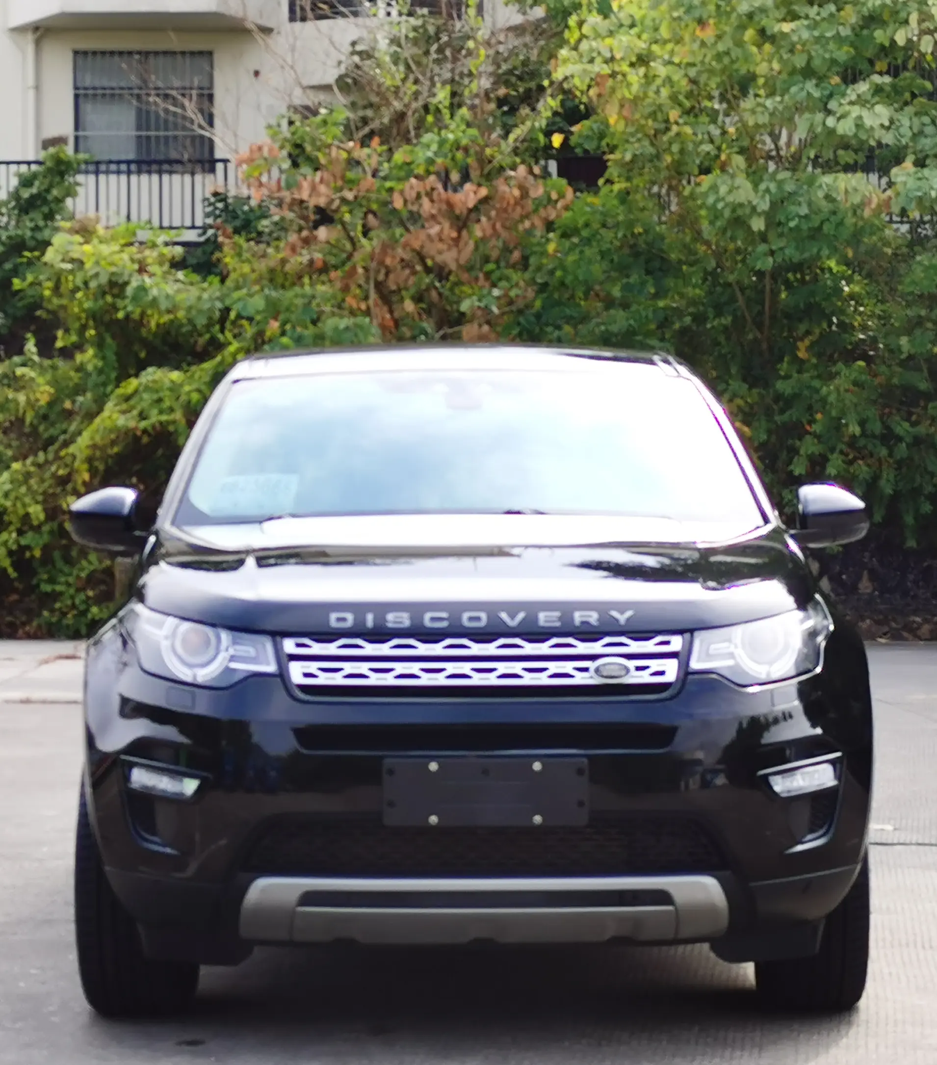 Land Rover Discover the magic  из Китая