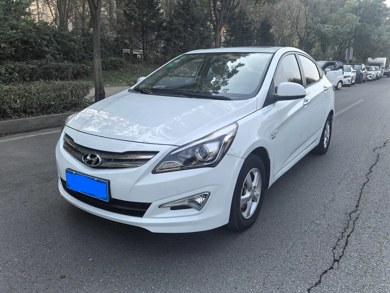 Hyundai Verna (Rena)  из Китая