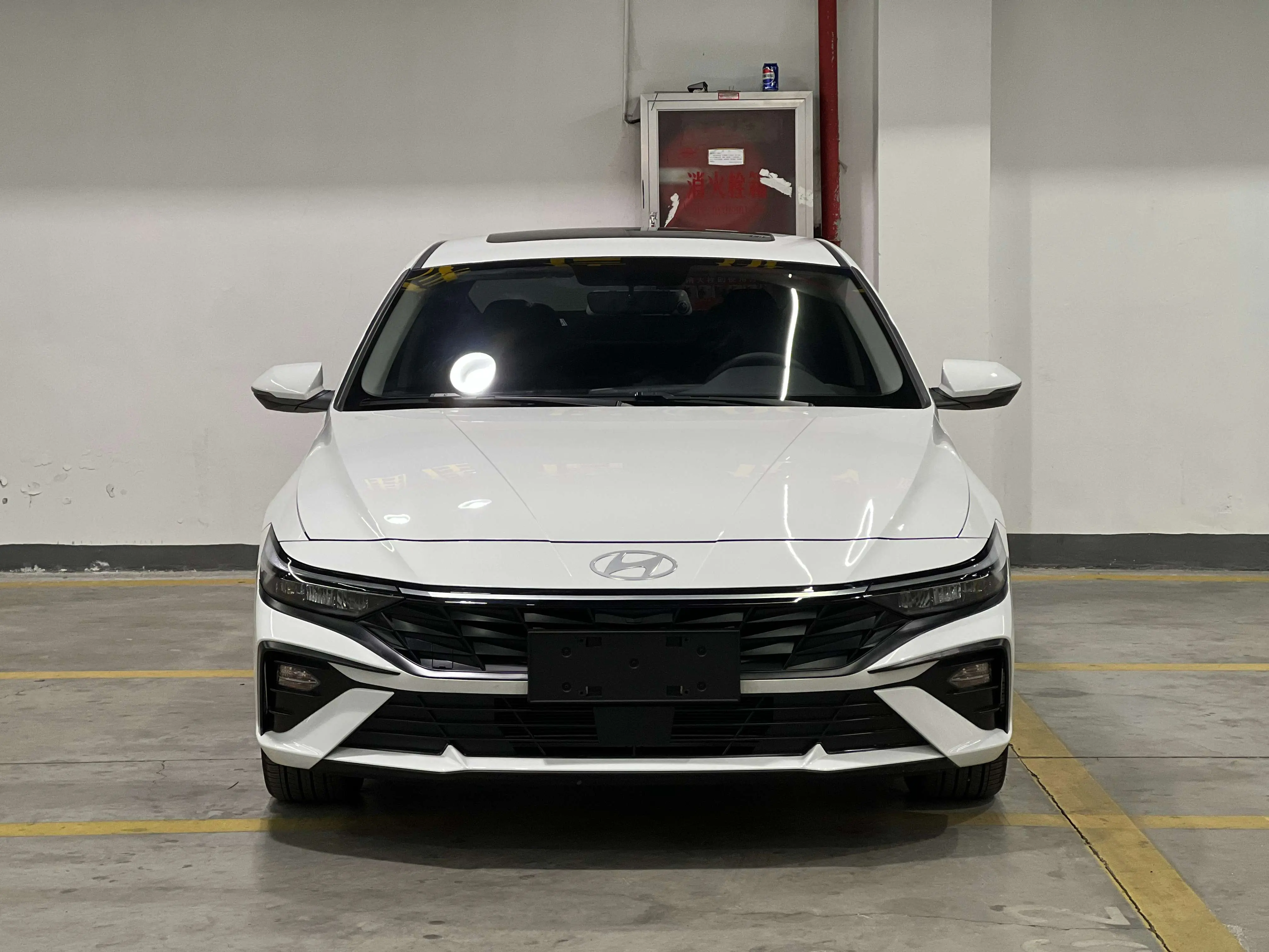 Hyundai Elantra  из Китая