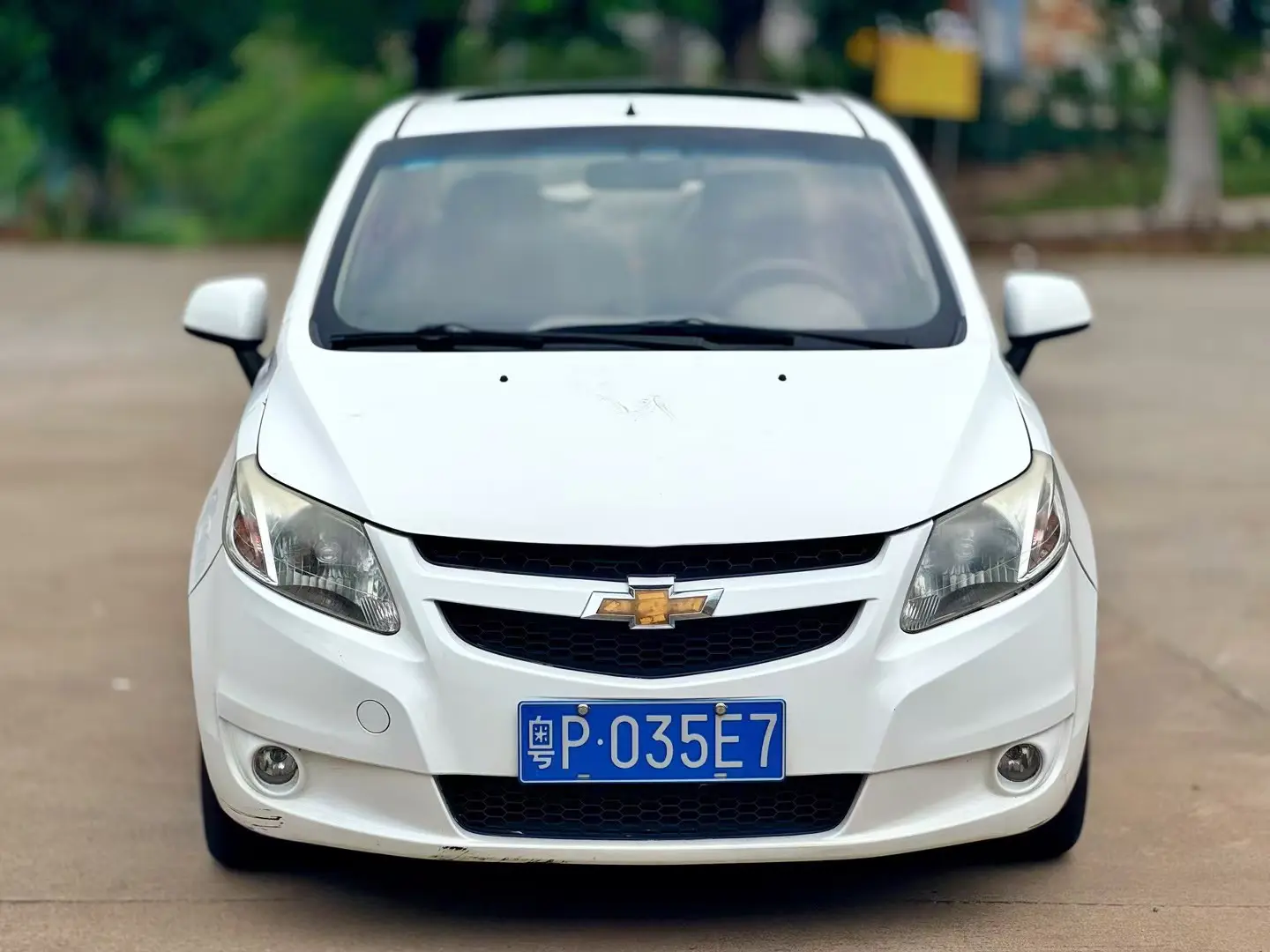 Chevrolet Sail  из Китая