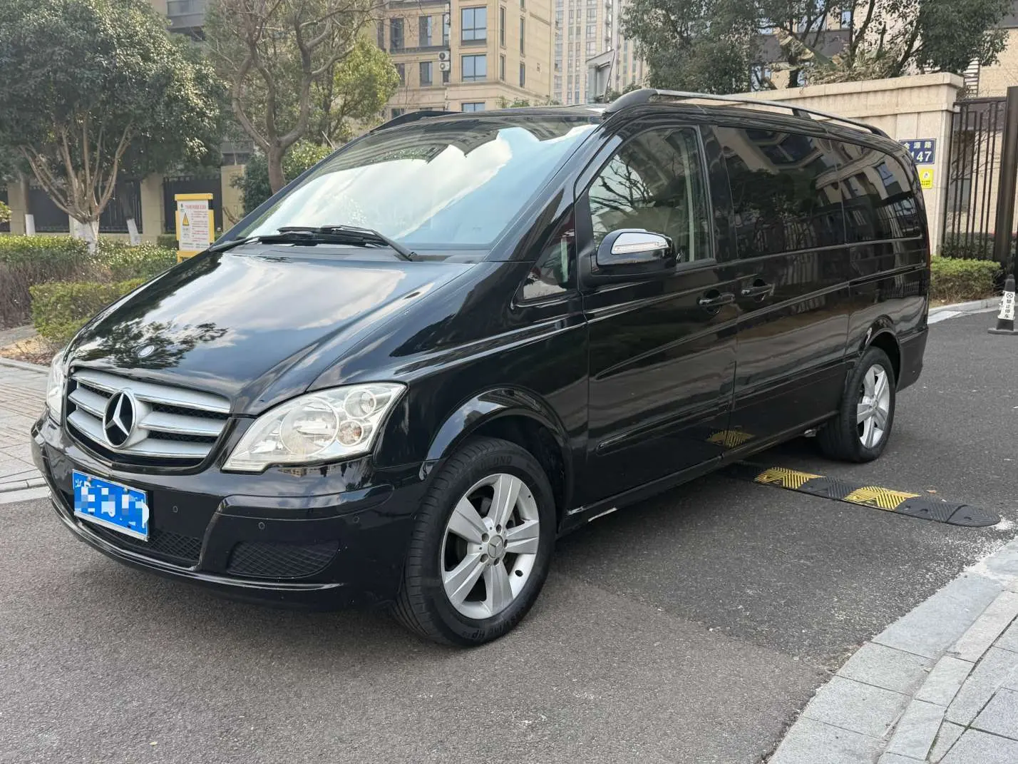 Mercedes-Benz Viano  из Китая
