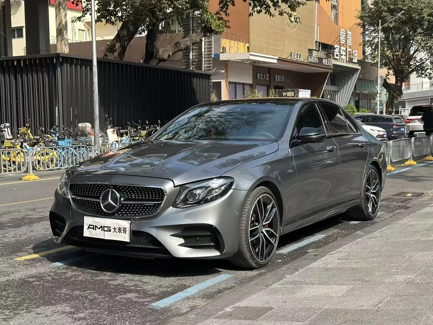 Mercedes-Benz E-Class AMG  из Китая
