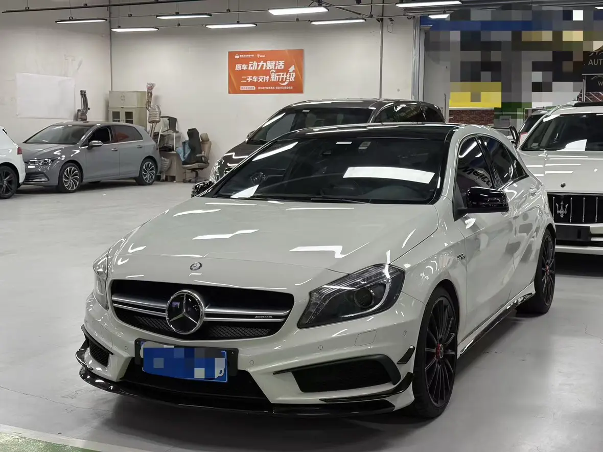 Mercedes-Benz A-Class AMG  из Китая