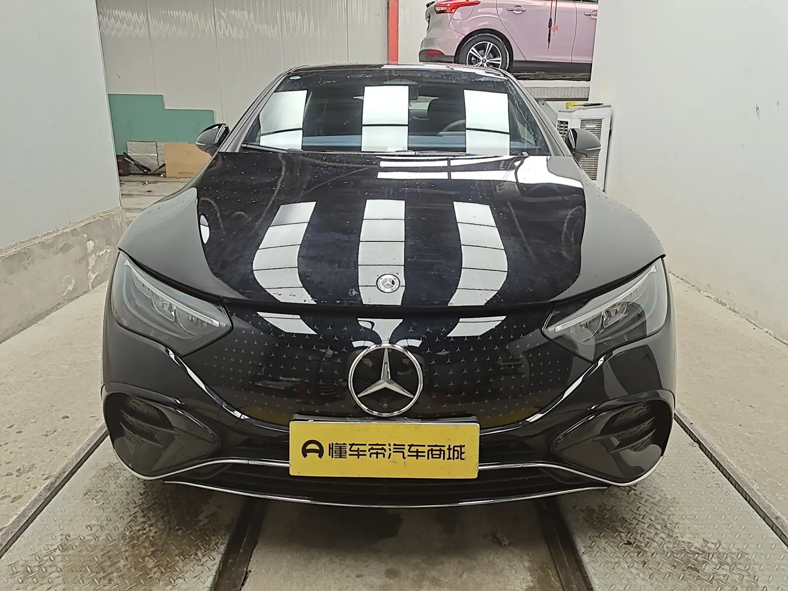 Mercedes-Benz EQE  из Китая