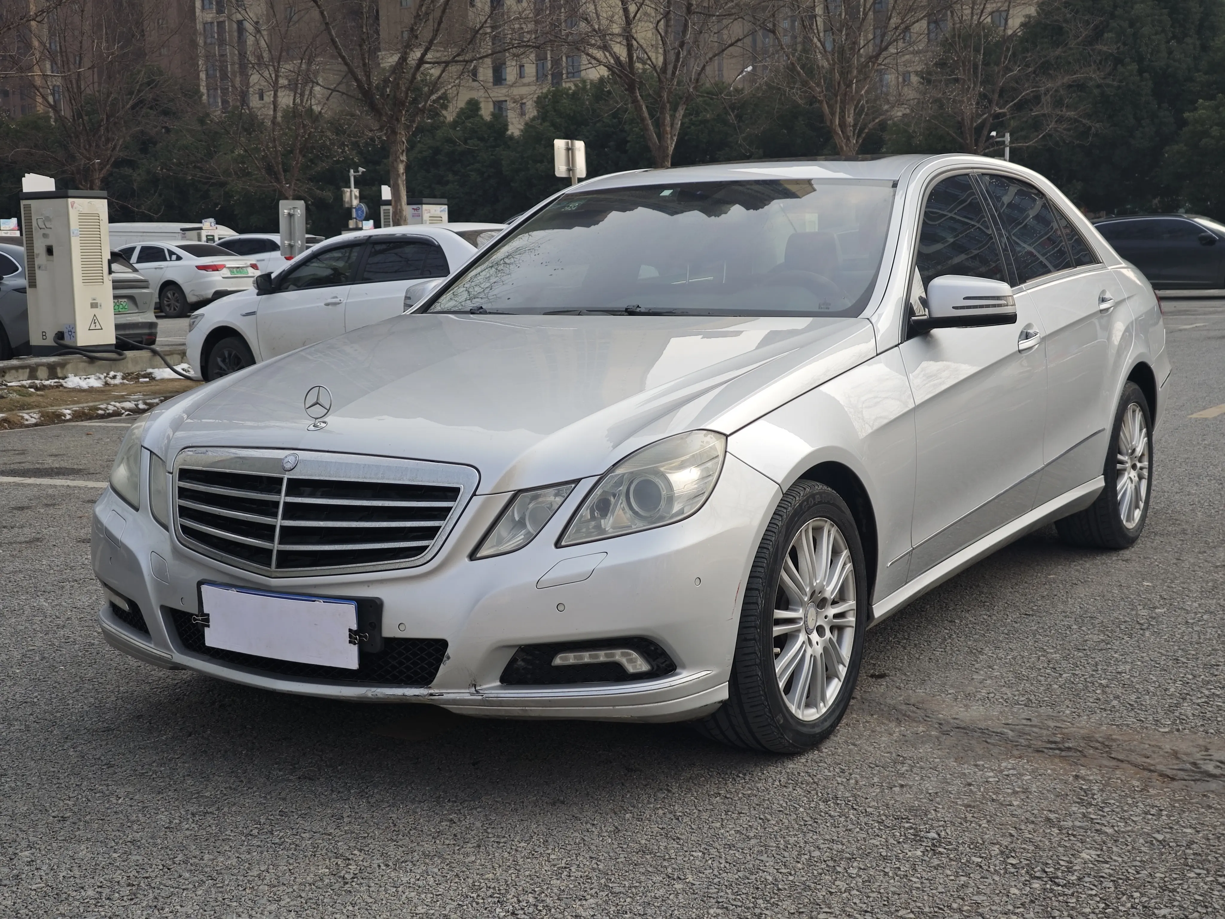 Mercedes-Benz E-Class  из Китая