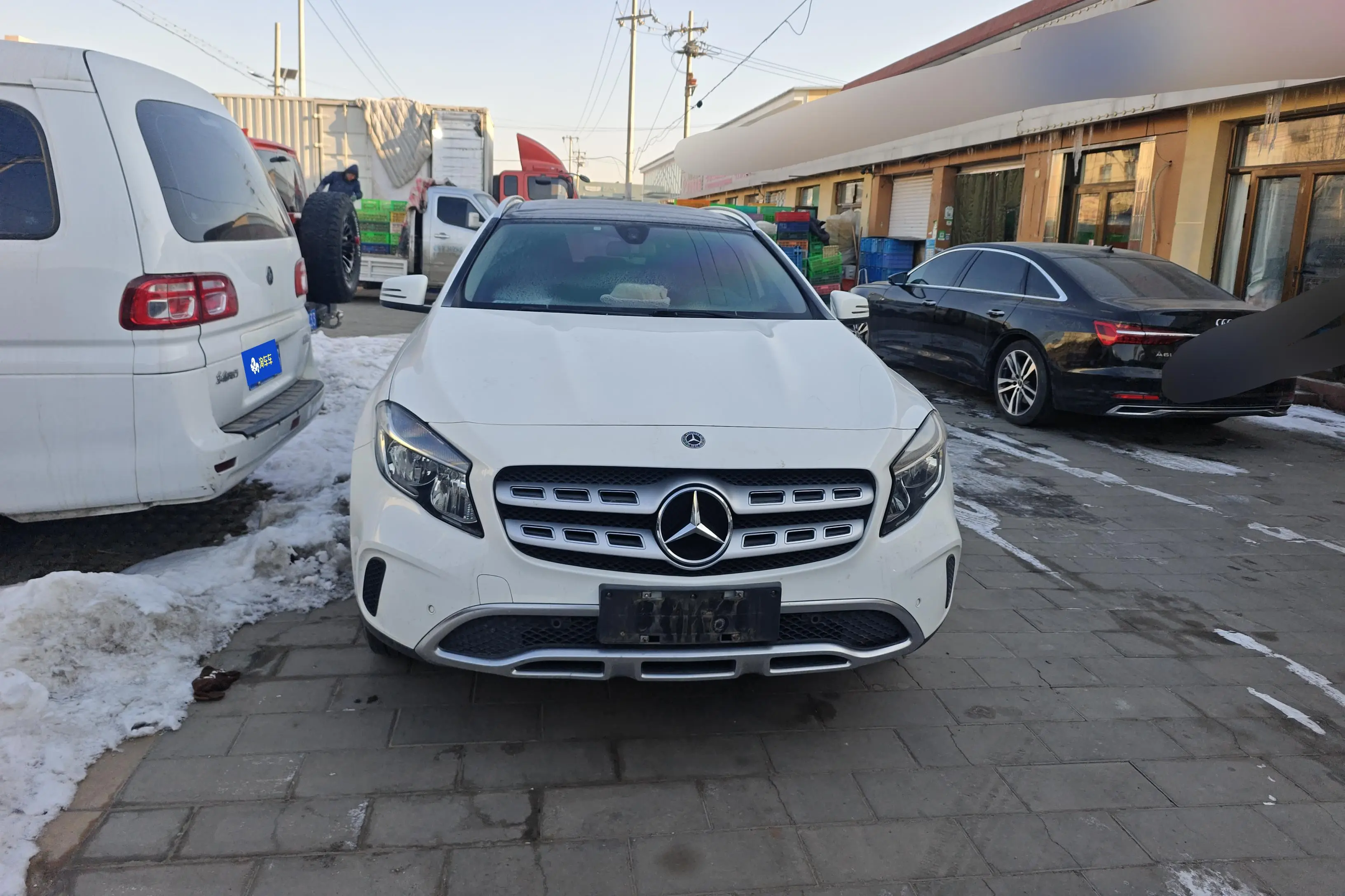 Mercedes-Benz GLA  из Китая