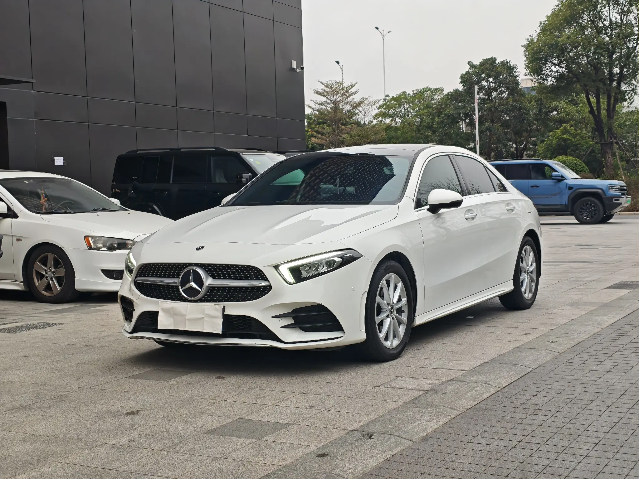 Mercedes-Benz Mercedes Benz A Class  из Китая