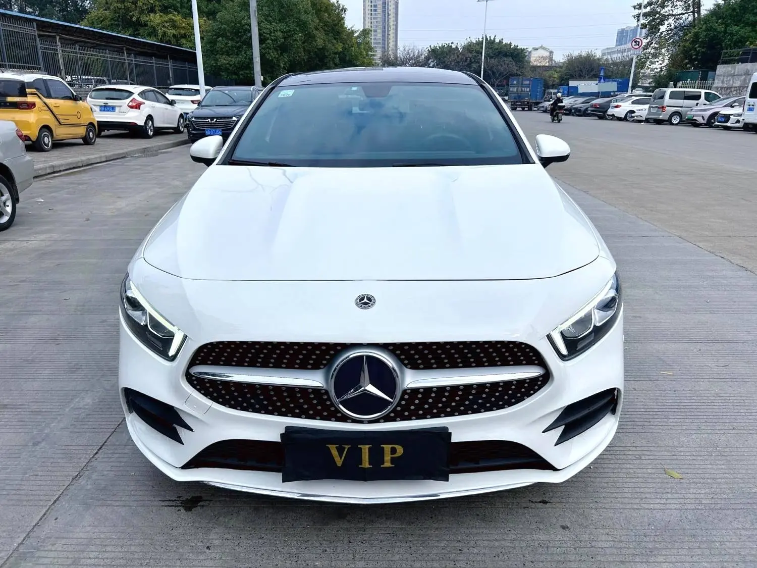 Mercedes-Benz Mercedes Benz A Class  из Китая