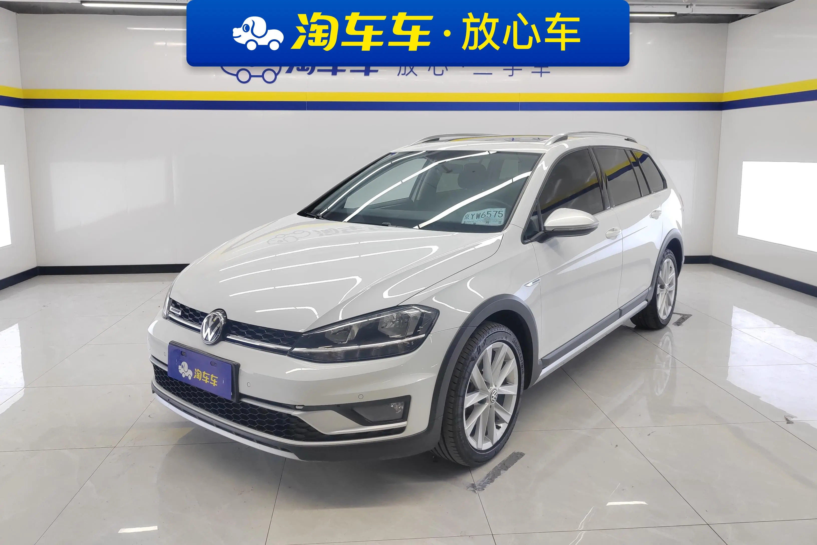 Volkswagen Golf  из Китая