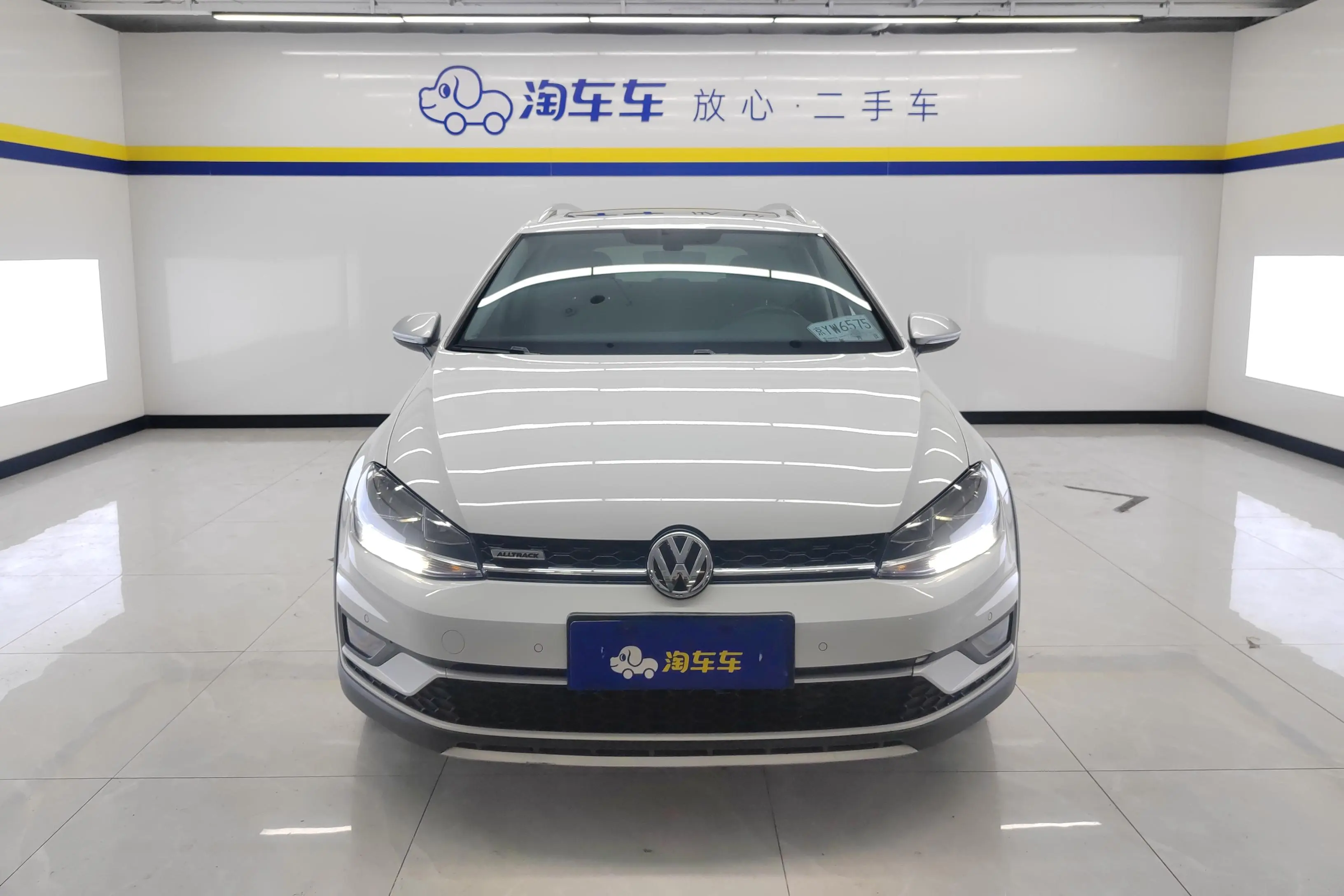 Volkswagen Golf  из Китая