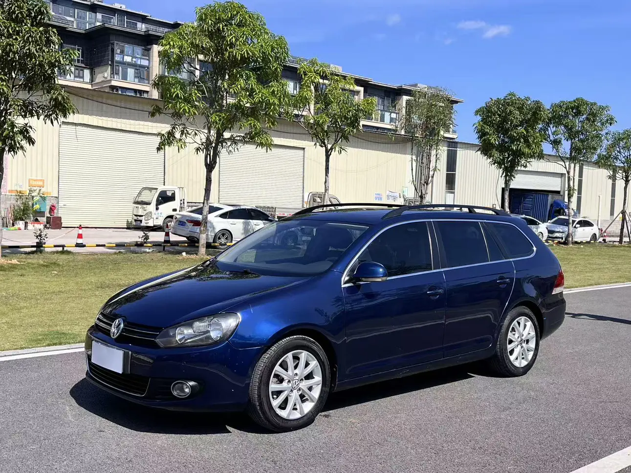 Volkswagen Golf  из Китая