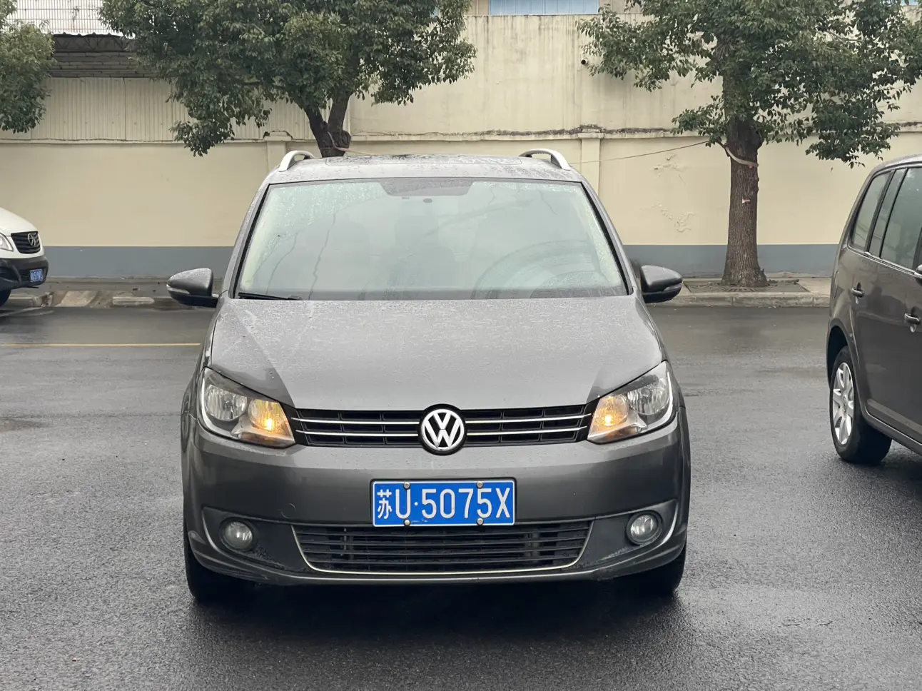 Volkswagen Touran  из Китая