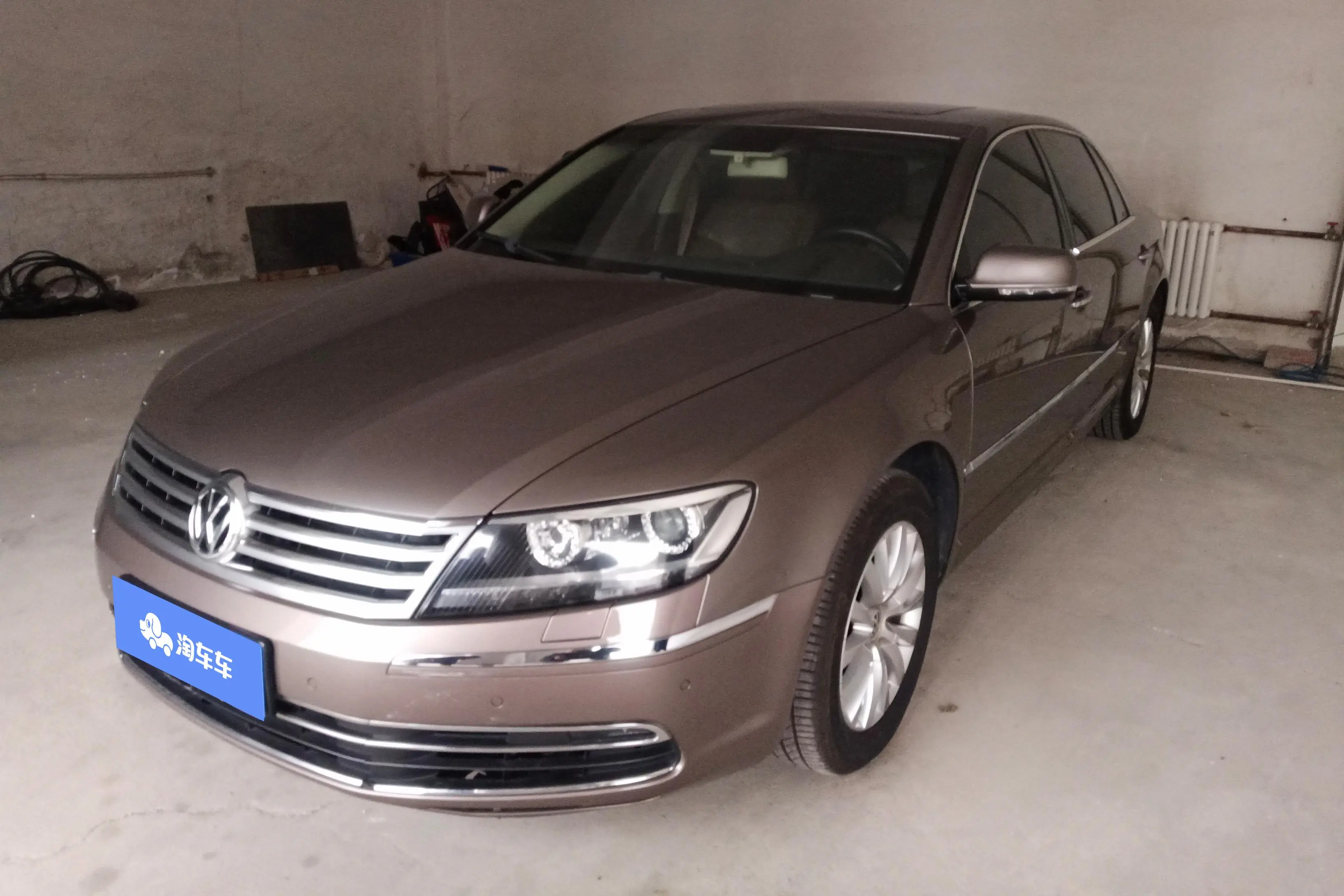 Volkswagen Phaeton  из Китая