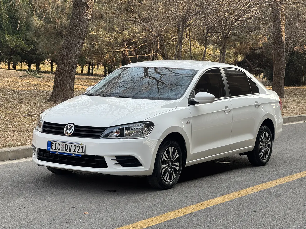Volkswagen Jetta  из Китая