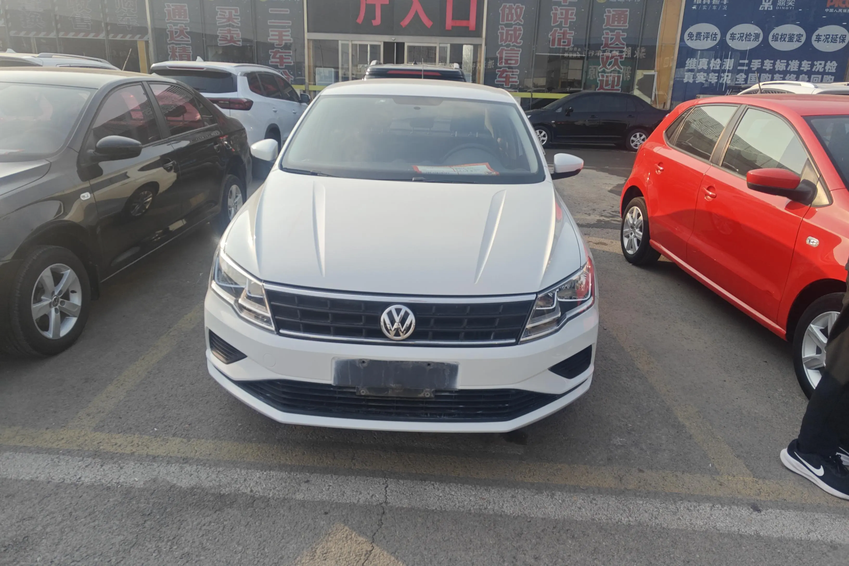 Volkswagen Jetta  из Китая