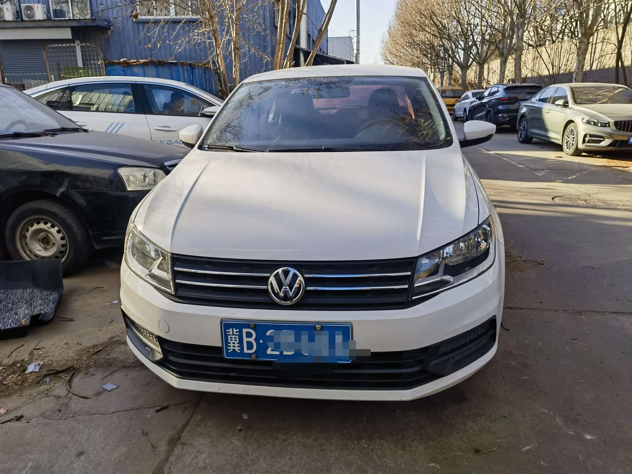 Volkswagen Santana  из Китая