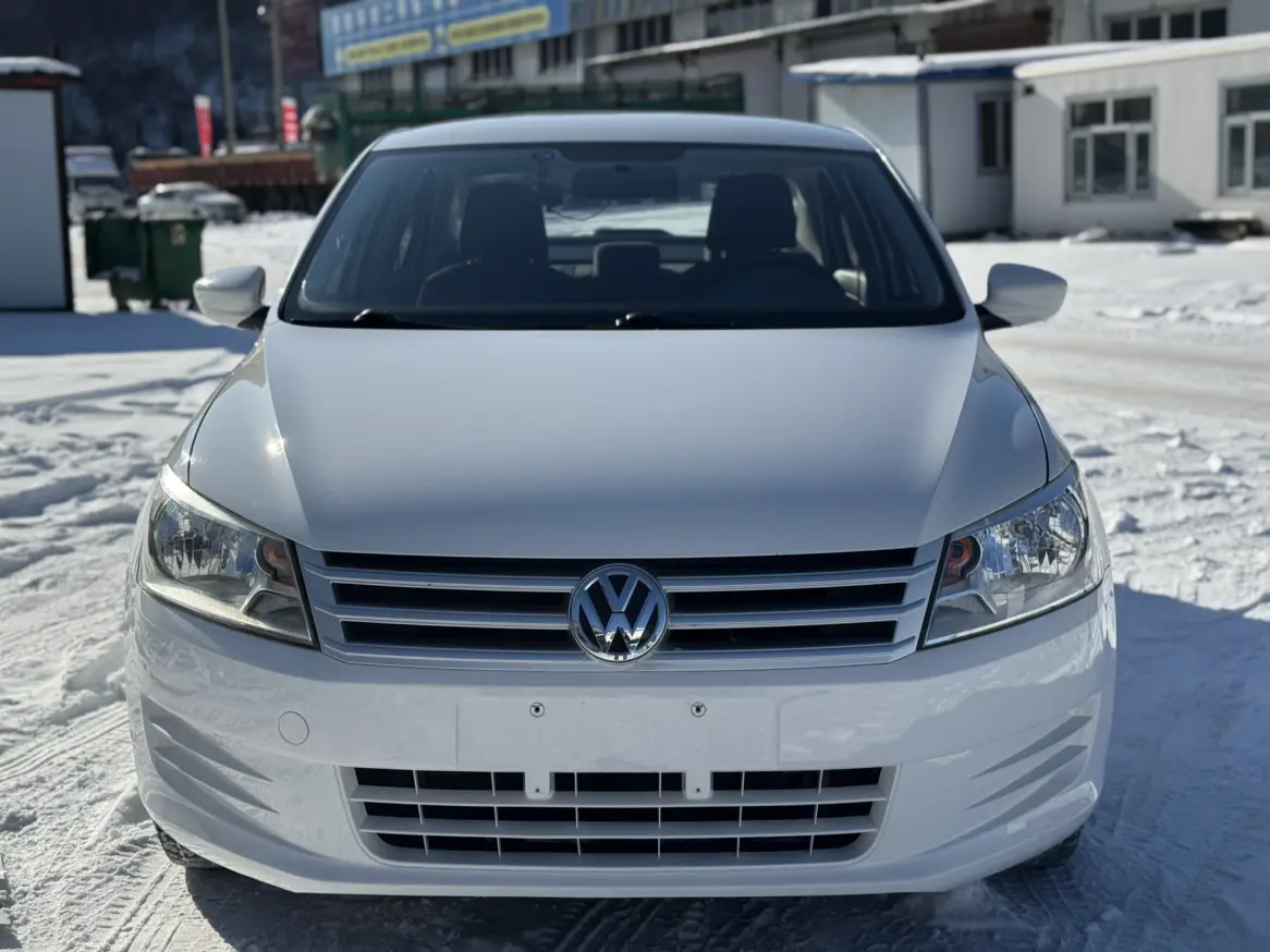 Volkswagen Santana  из Китая