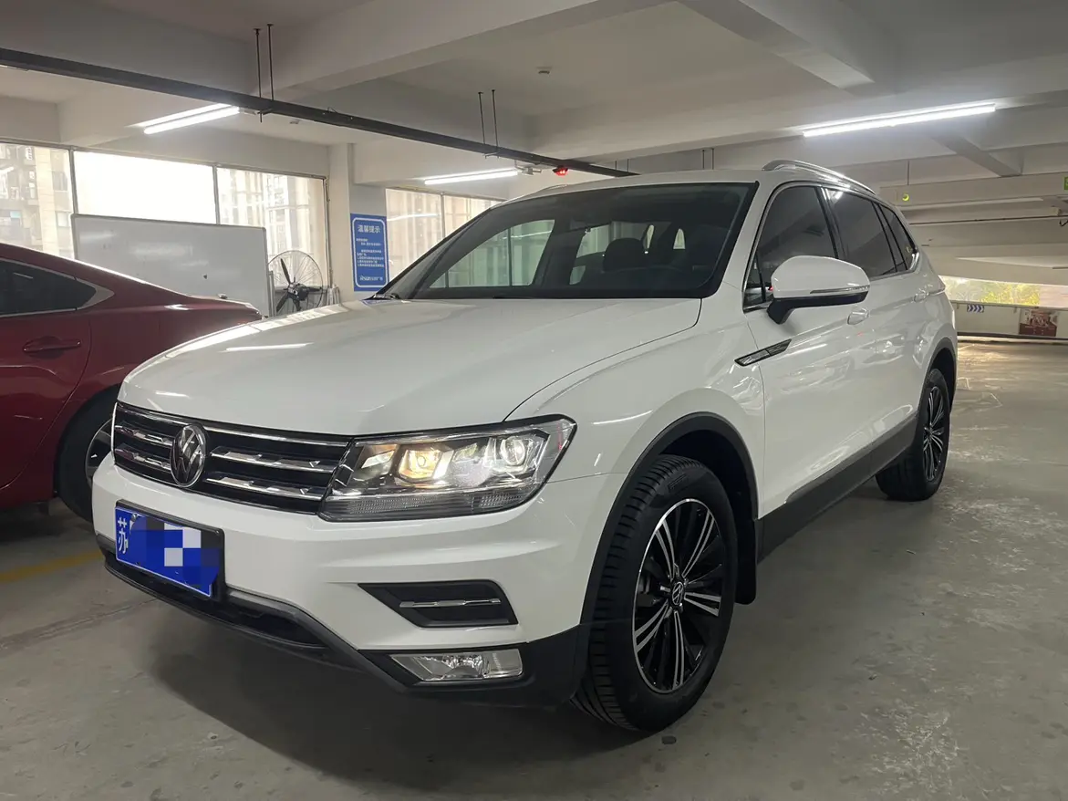 Volkswagen Tiguan L  из Китая