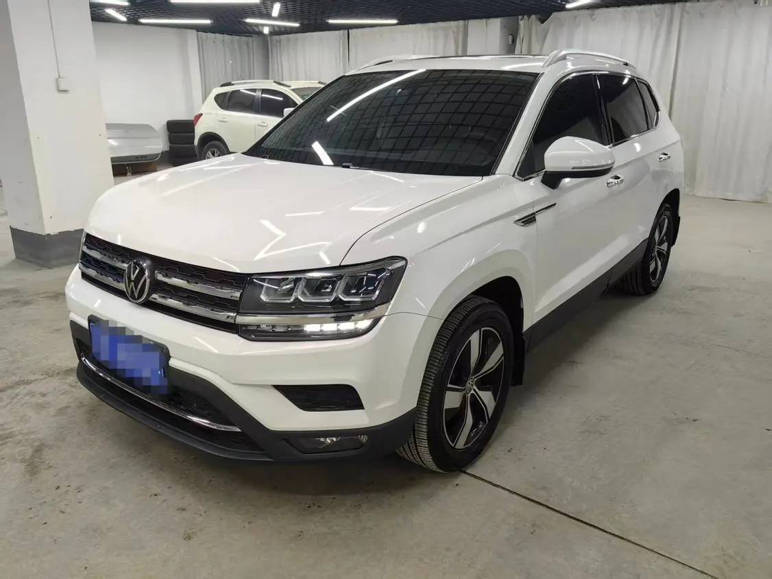 Volkswagen Tharu  из Китая