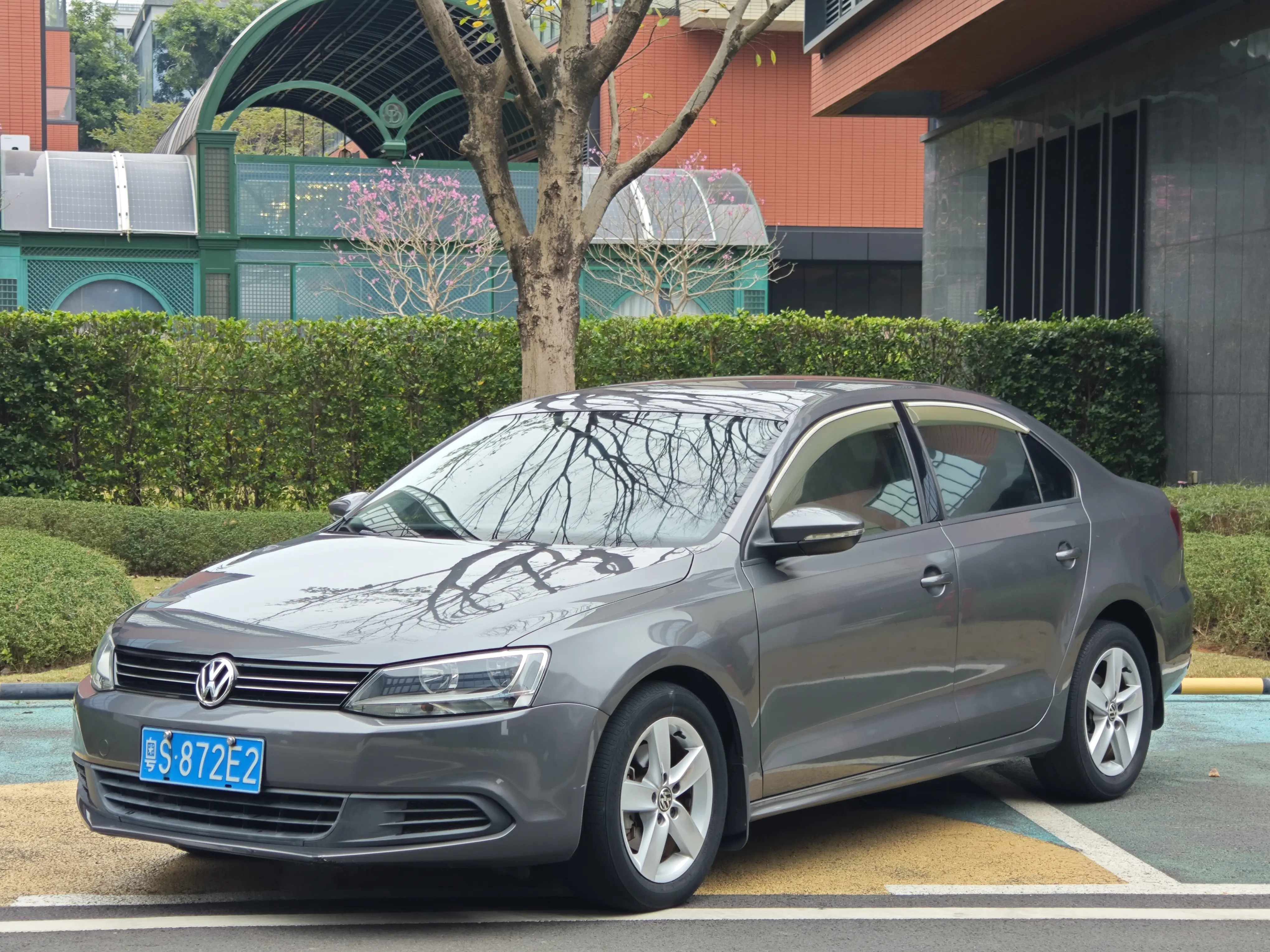 Volkswagen Sagitar  из Китая