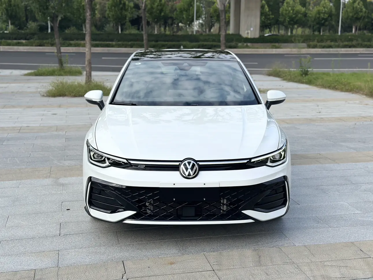 Volkswagen Golf  из Китая