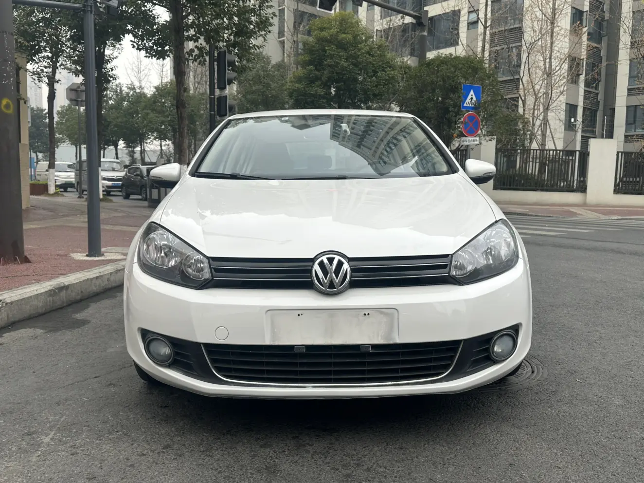 Volkswagen Golf  из Китая